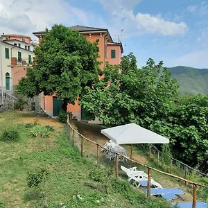 Apartment Cinque Terre & Portofino Lodge-dependance Bracco, Moneglia